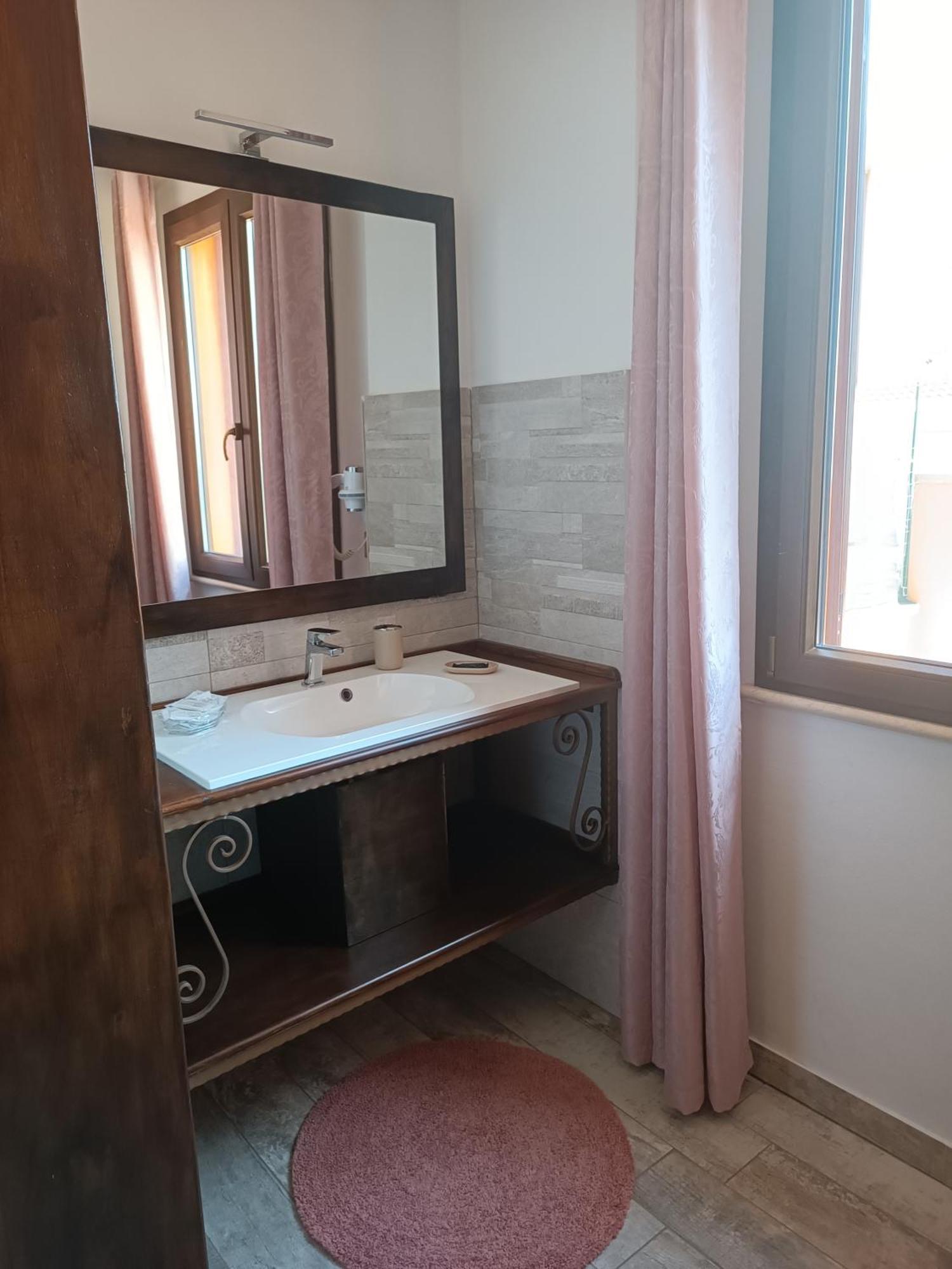 B&B Mamuthones Porto Torres Quarto foto